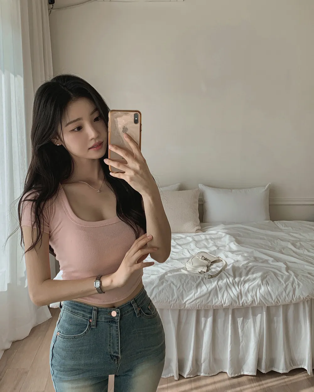 반팔 티셔츠 모델 착용 이미지-S1L49
