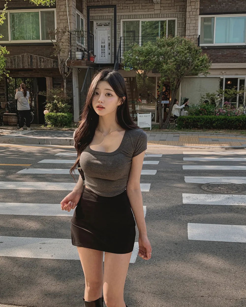 반팔 티셔츠 모델 착용 이미지-S1L84