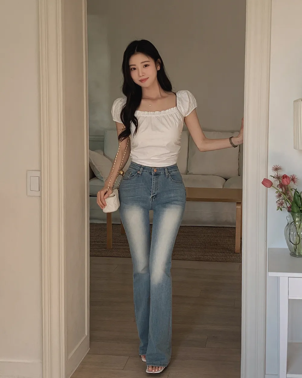 반팔 티셔츠 모델 착용 이미지-S2L19