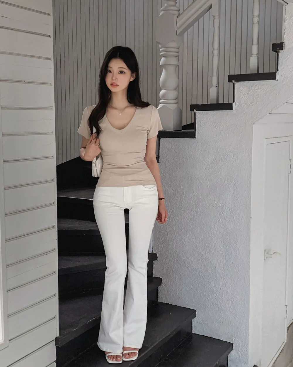 반팔 티셔츠 모델 착용 이미지-S1L87