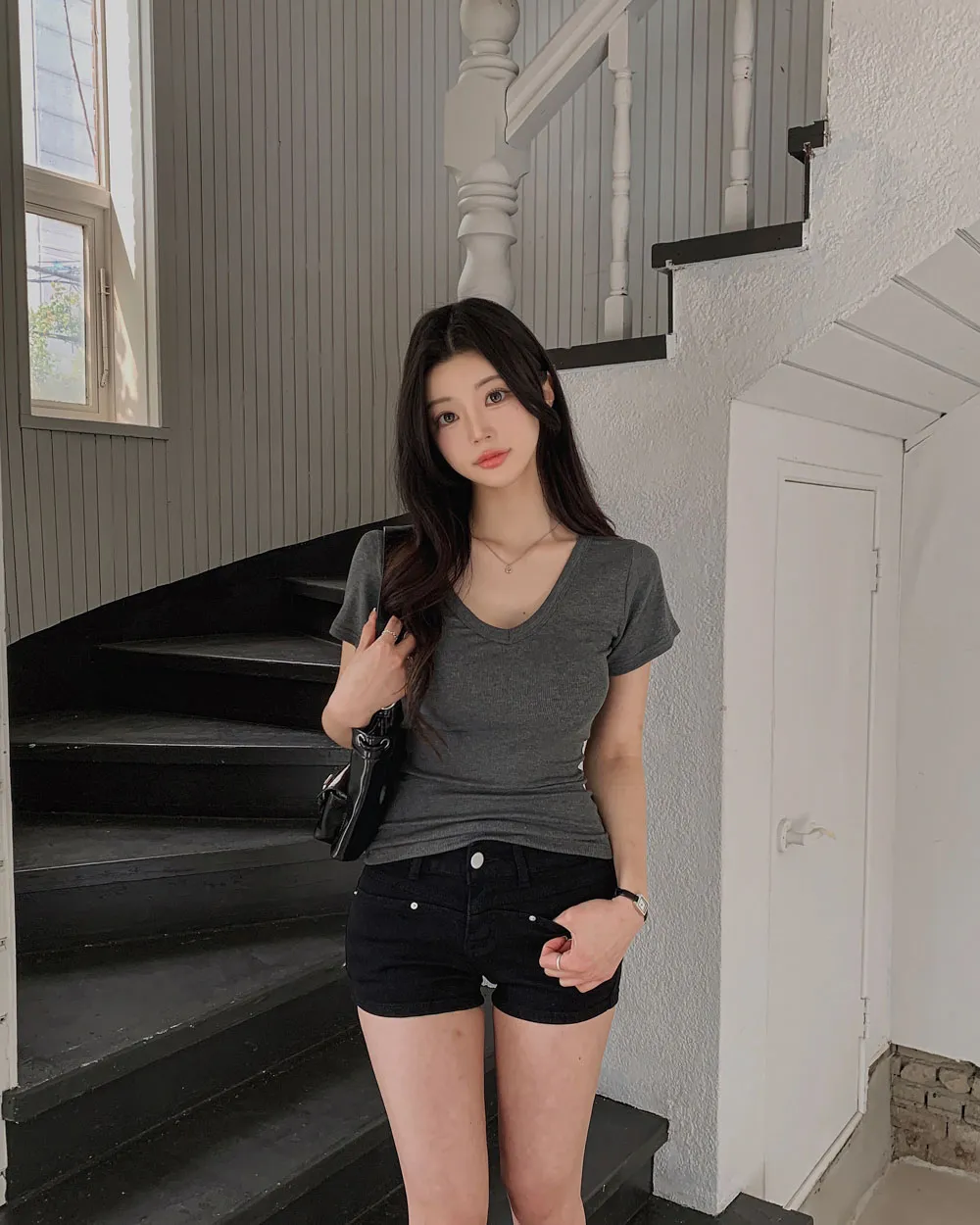 반팔 티셔츠 모델 착용 이미지-S1L113