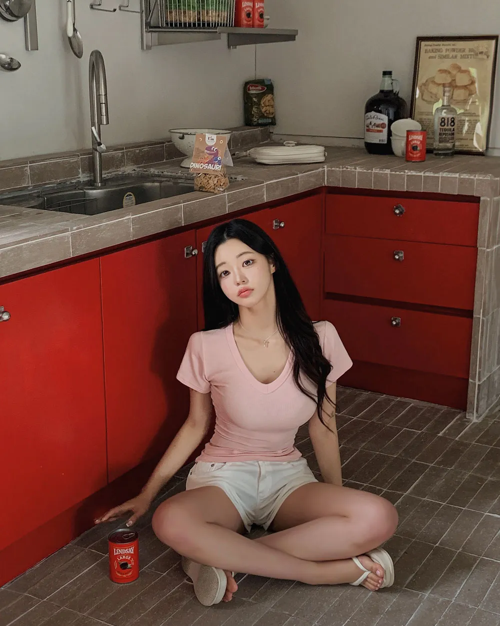 반팔 티셔츠 모델 착용 이미지-S1L66