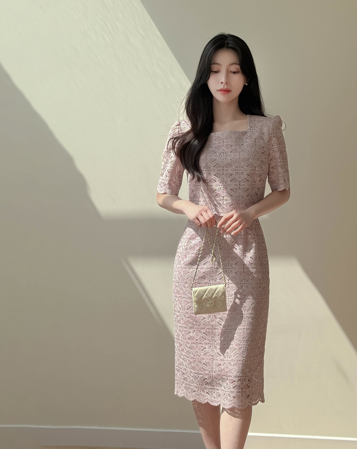 ◆Donna Karan 抽象プリントスクエアネックミディワンピース Square Neck Sequin A Line Dress | A-Line Dress | Donna Karan