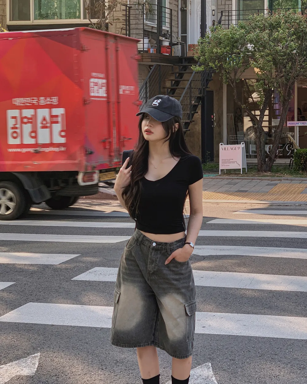 반바지 모델 착용 이미지-S1L104