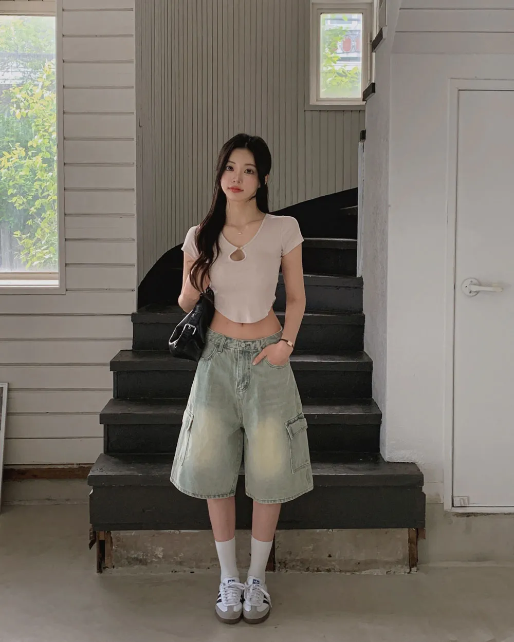 반바지 모델 착용 이미지-S1L31