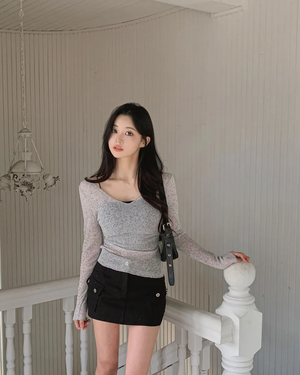 긴팔 티셔츠 모델 착용 이미지-S1L84
