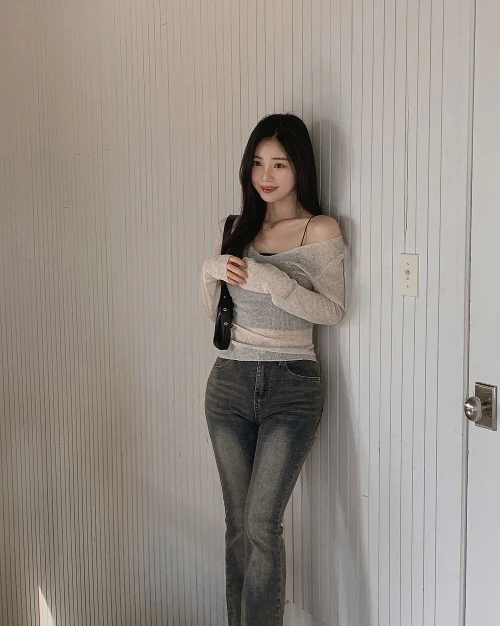 긴팔 티셔츠 모델 착용 이미지-S1L103