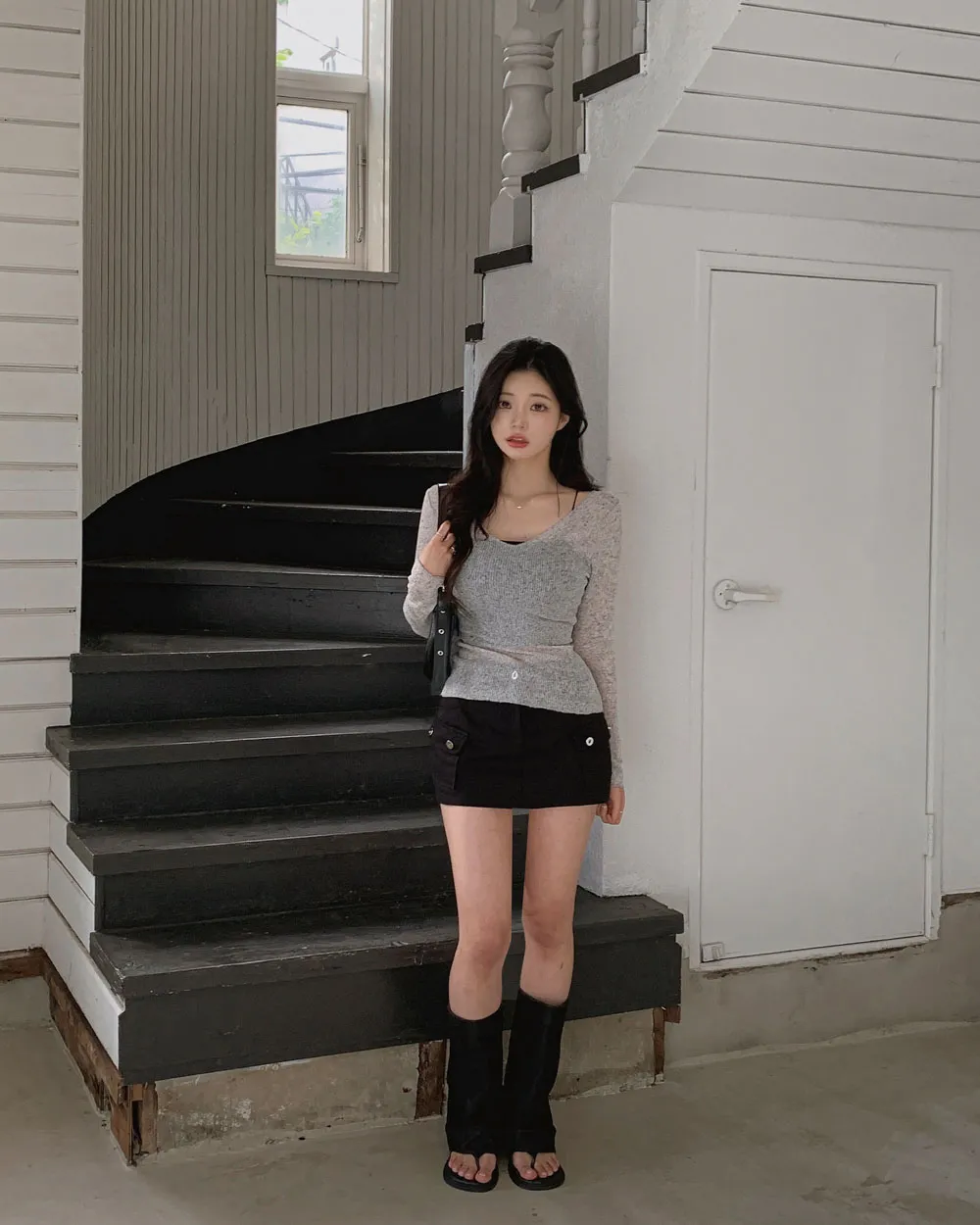 긴팔 티셔츠 모델 착용 이미지-S1L81