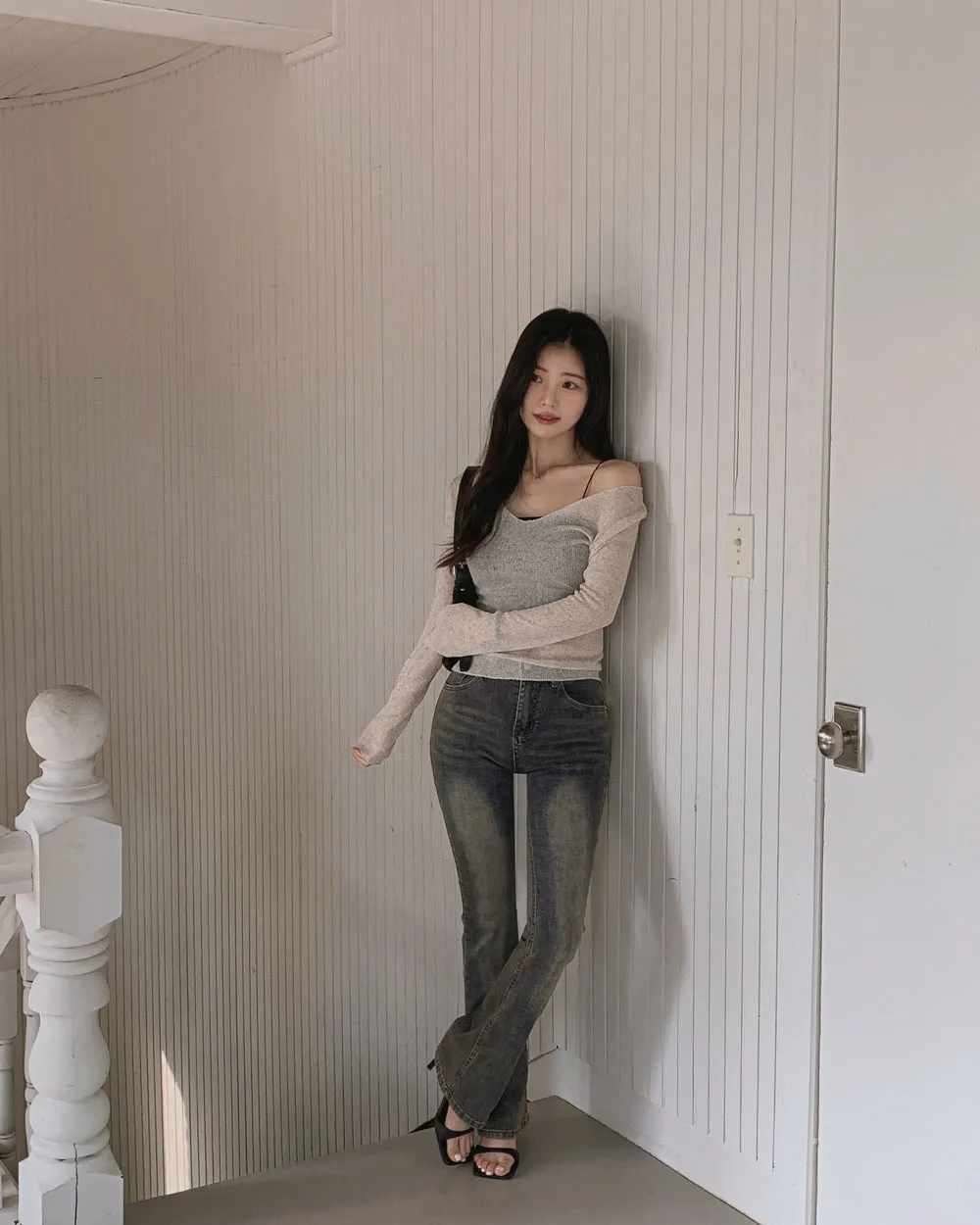 긴팔 티셔츠 모델 착용 이미지-S1L102