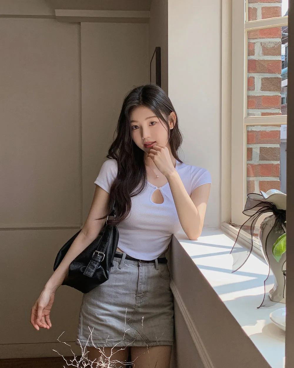 반팔 티셔츠 모델 착용 이미지-S1L84