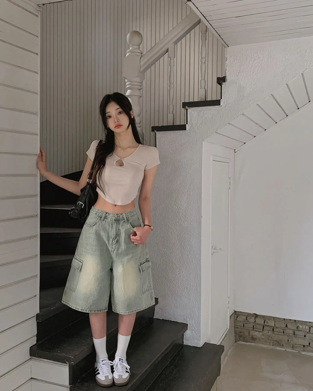 반팔 티셔츠 모델 착용 이미지-S1L66
