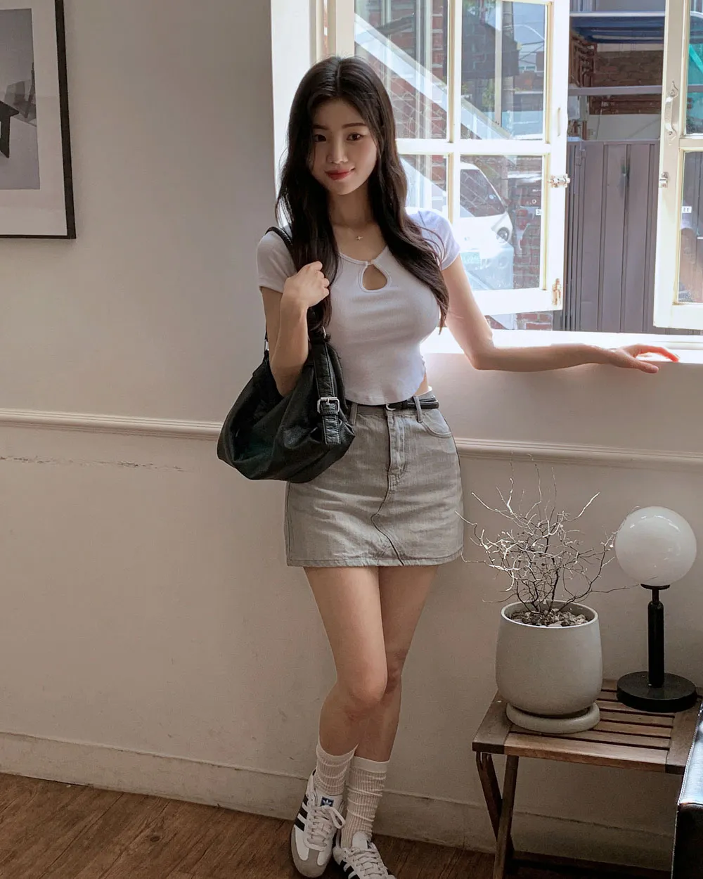 반팔 티셔츠 모델 착용 이미지-S1L86