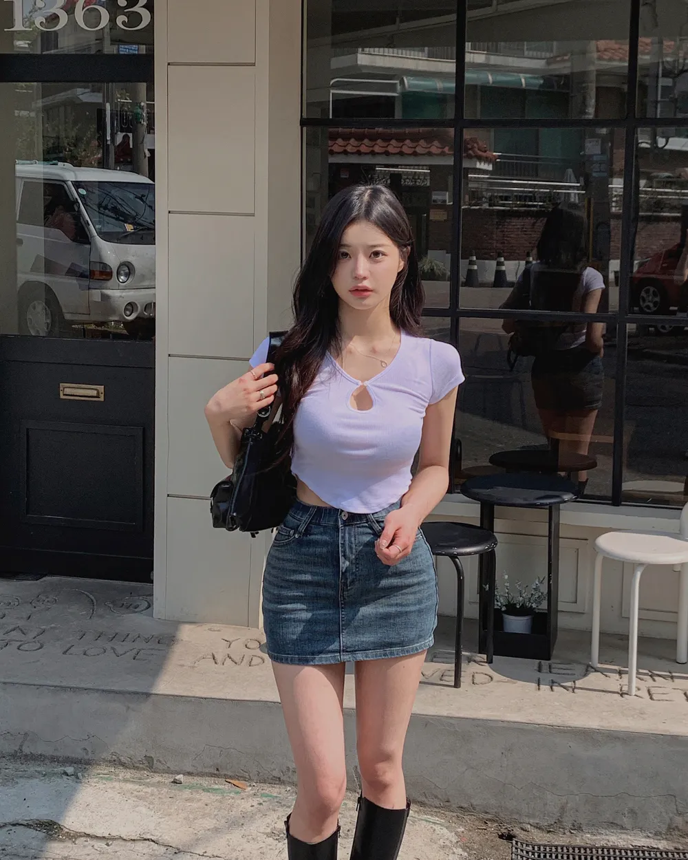 반팔 티셔츠 모델 착용 이미지-S1L99