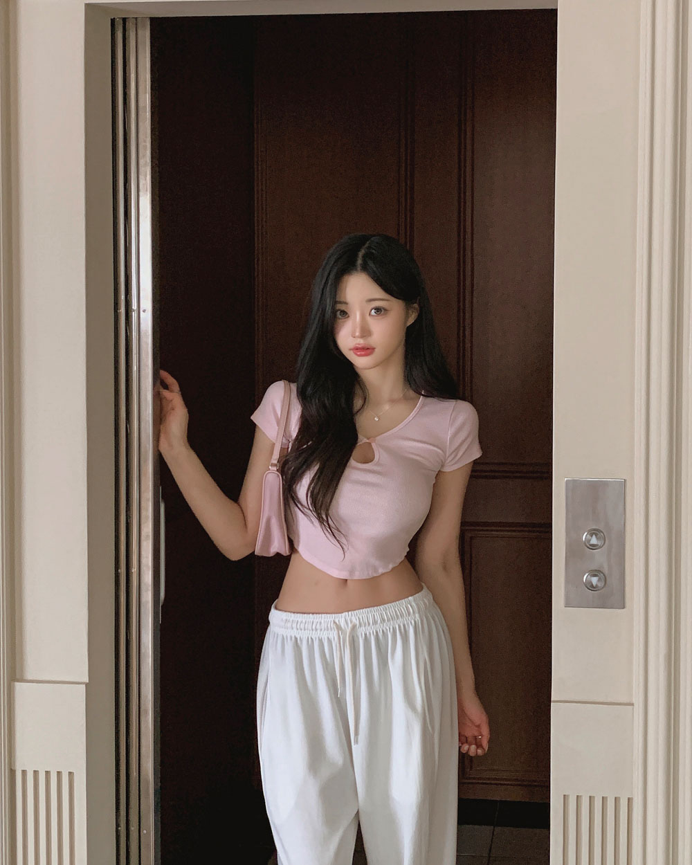 ◆ ◆ スリム クロップド丈 リブ 半袖Tシャツ 楽天市場】半袖リブTシャツ クロップドリブTシャツ レディース