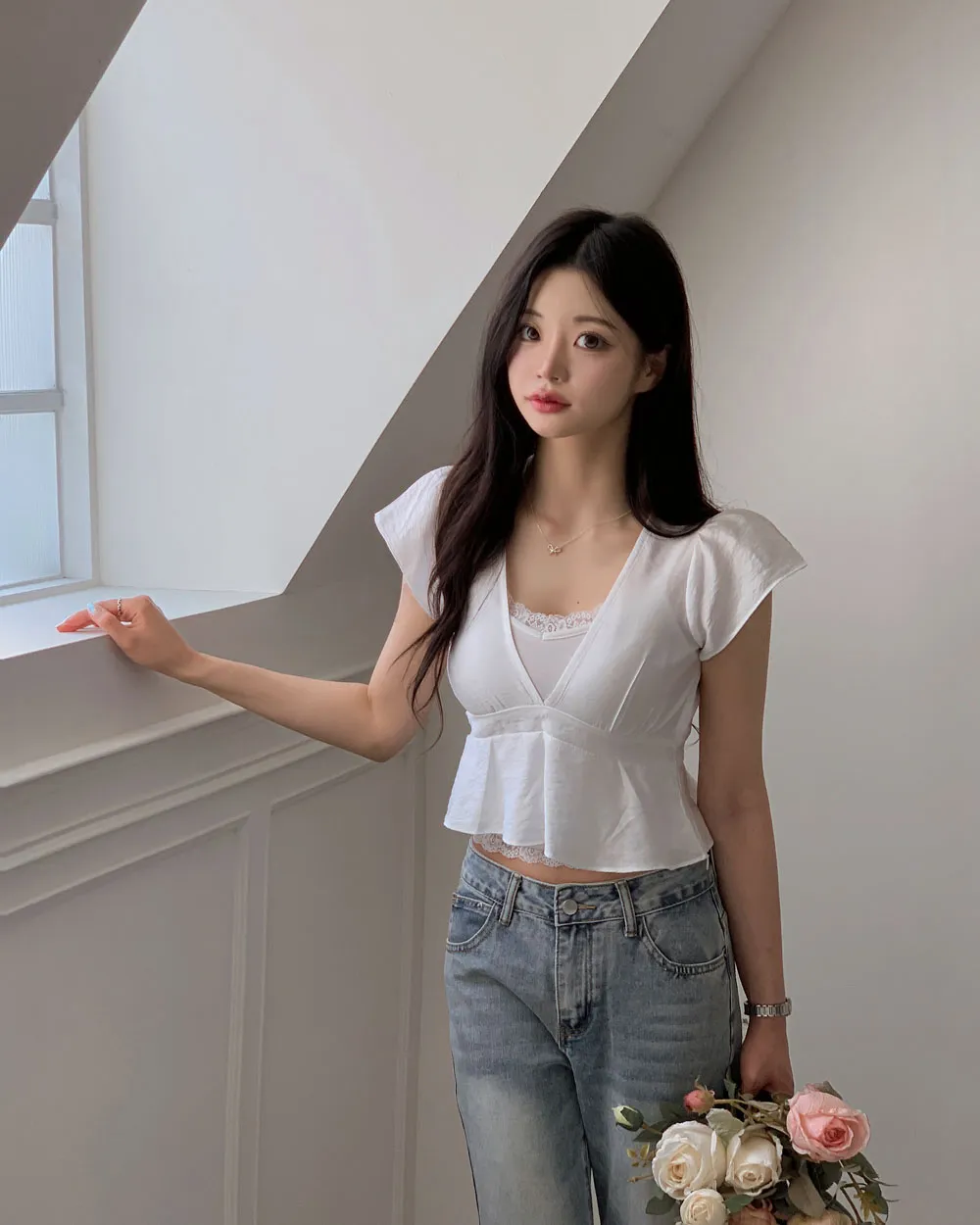반팔 티셔츠 모델 착용 이미지-S1L32