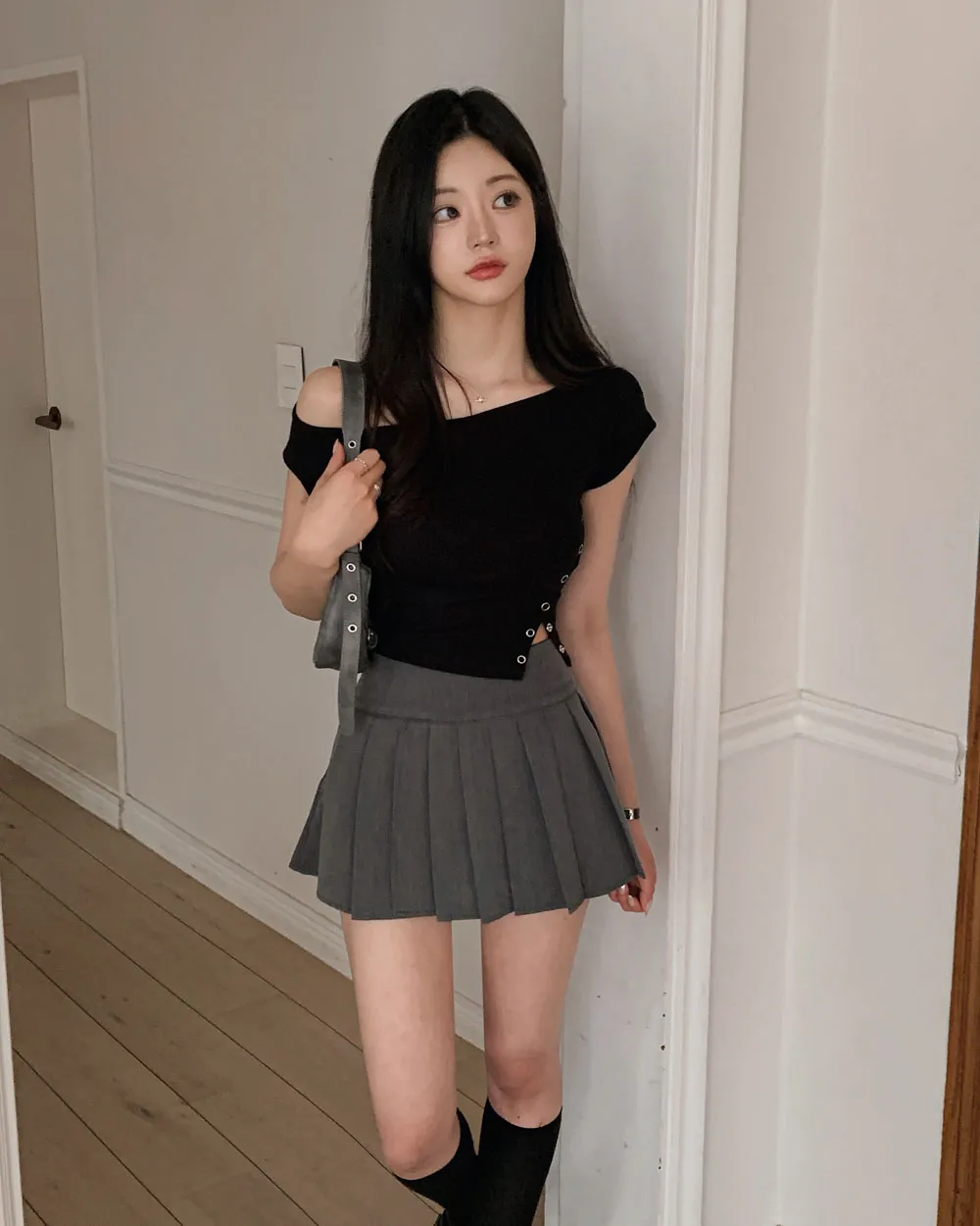 반팔 티셔츠 모델 착용 이미지-S1L42