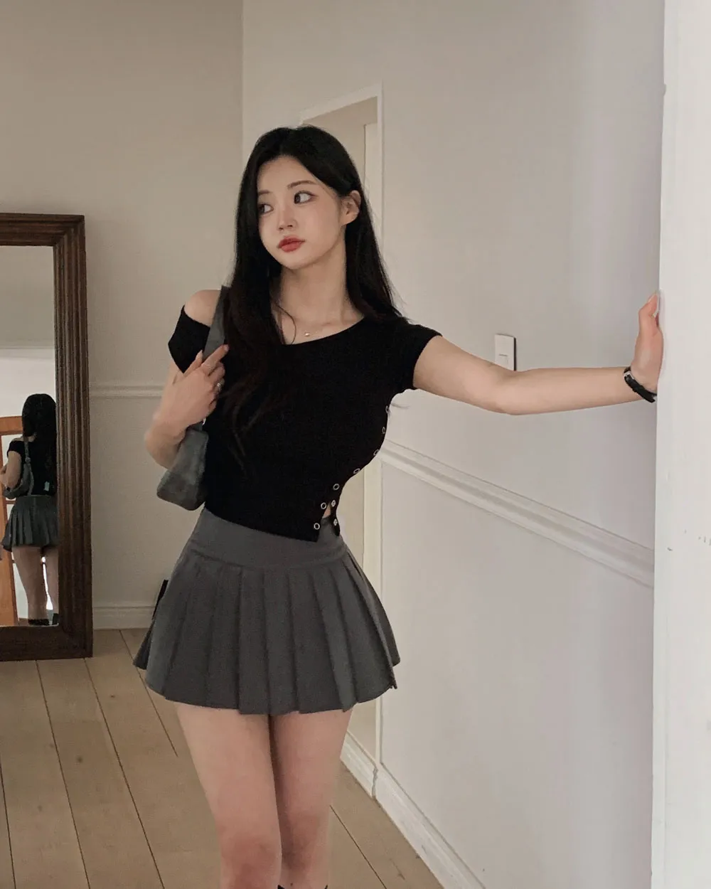 반팔 티셔츠 모델 착용 이미지-S1L19