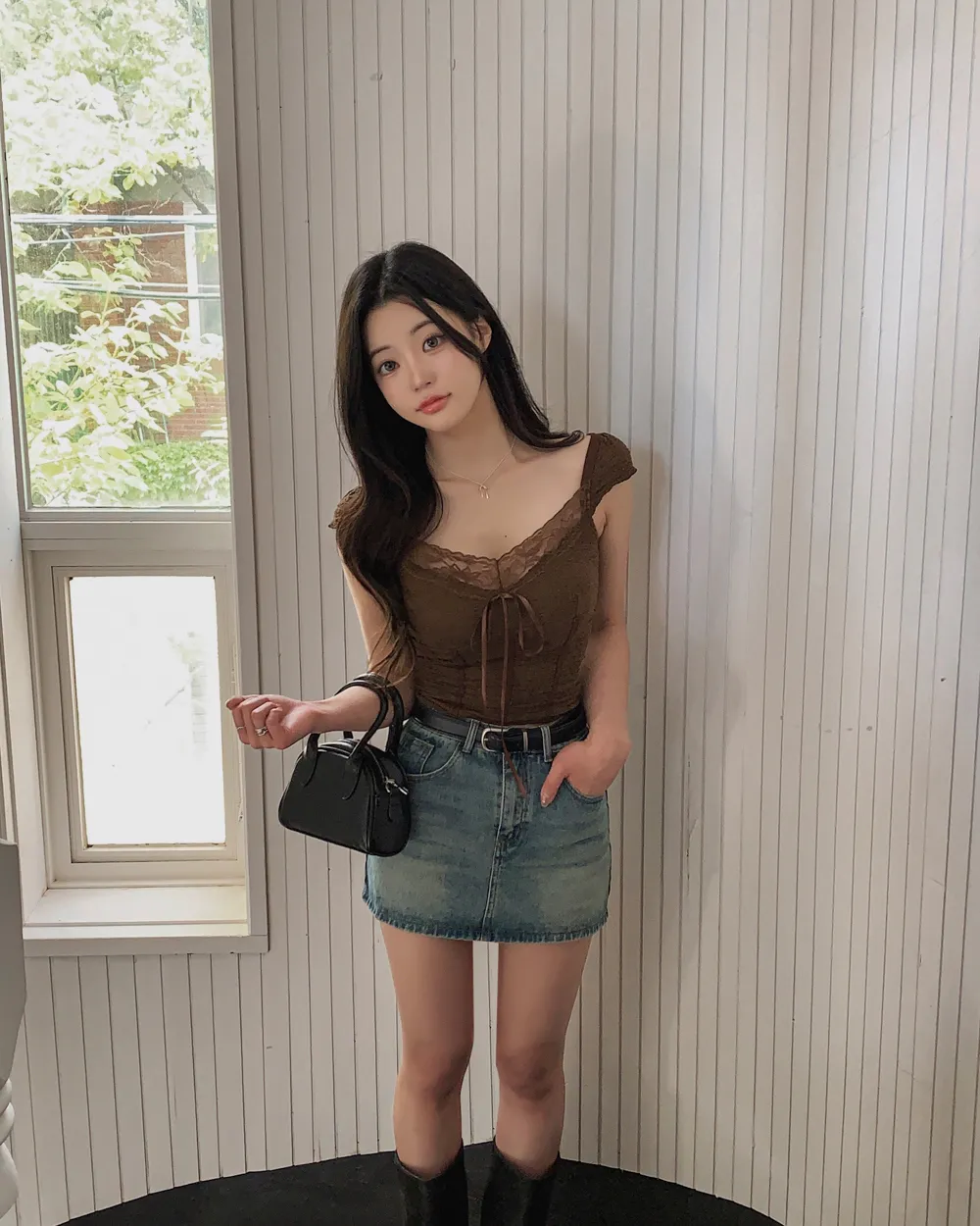 미니 스커트 모델 착용 이미지-S1L59
