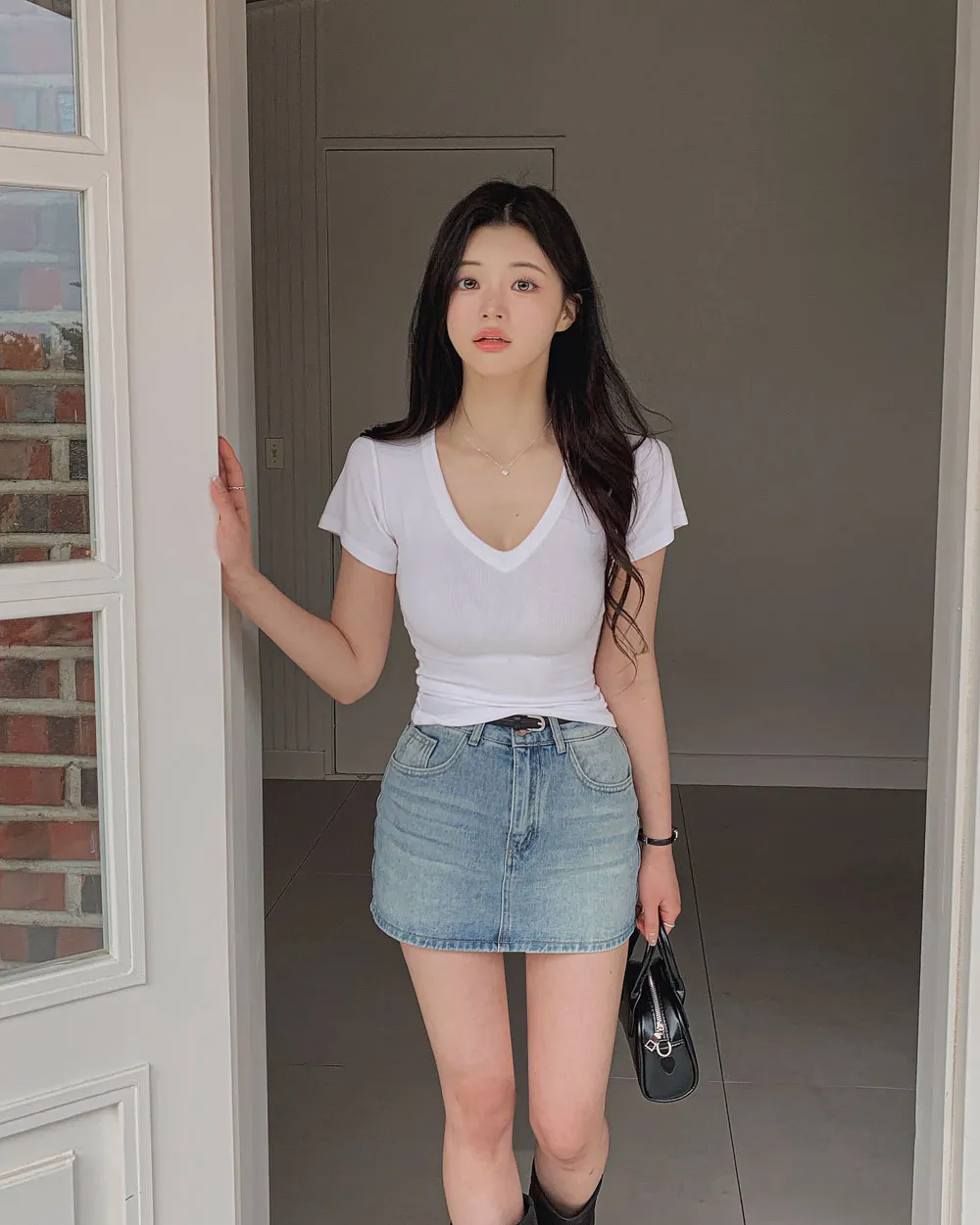 미니 스커트 모델 착용 이미지-S1L147