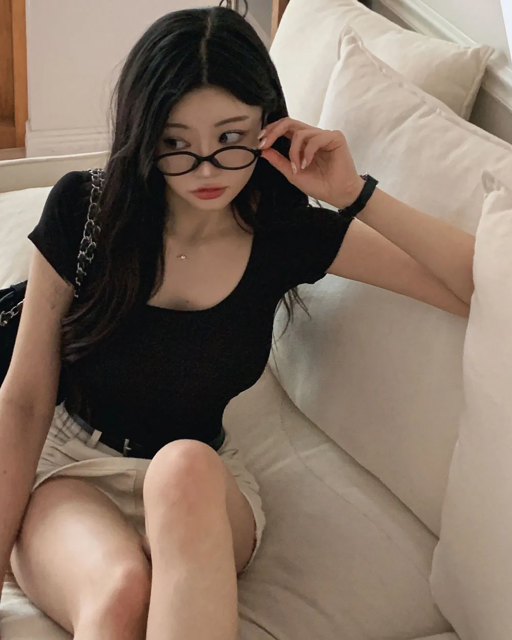 반팔 티셔츠 모델 착용 이미지-S1L126