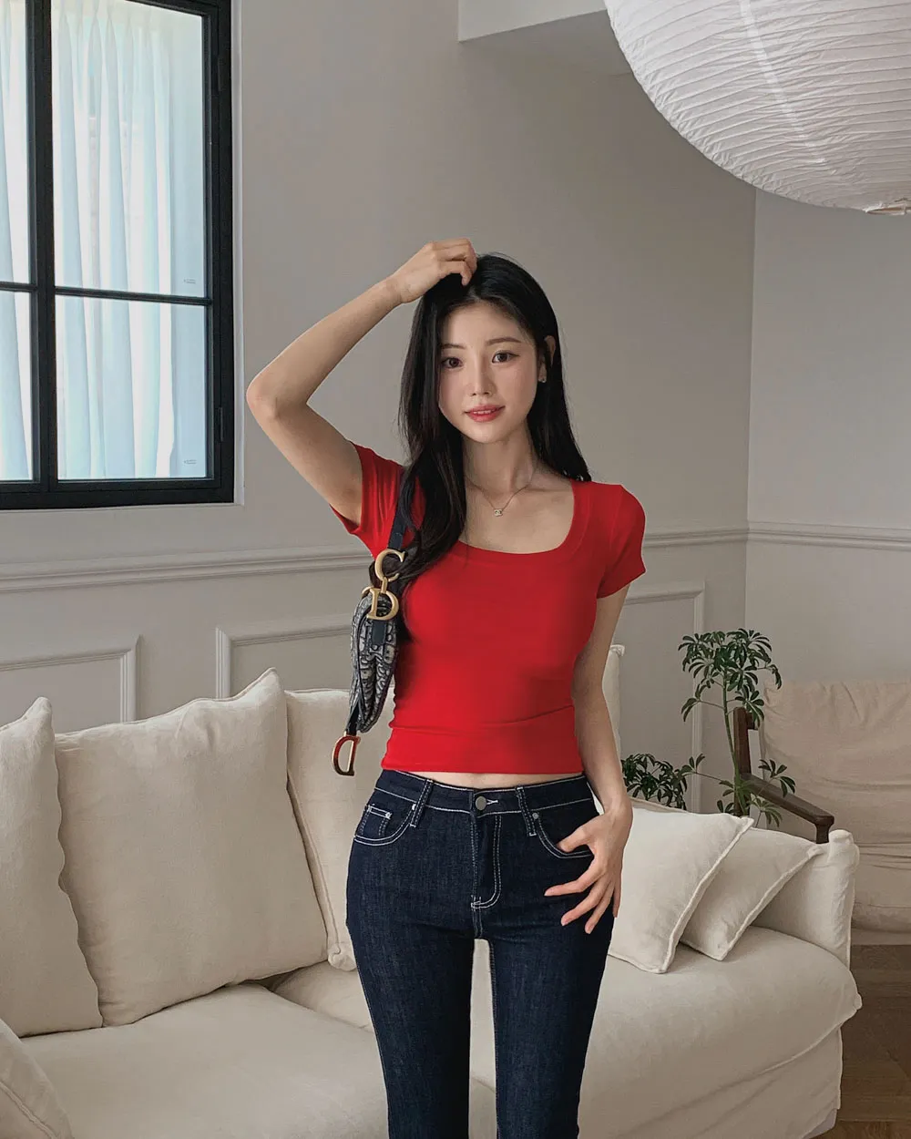 반팔 티셔츠 모델 착용 이미지-S1L99