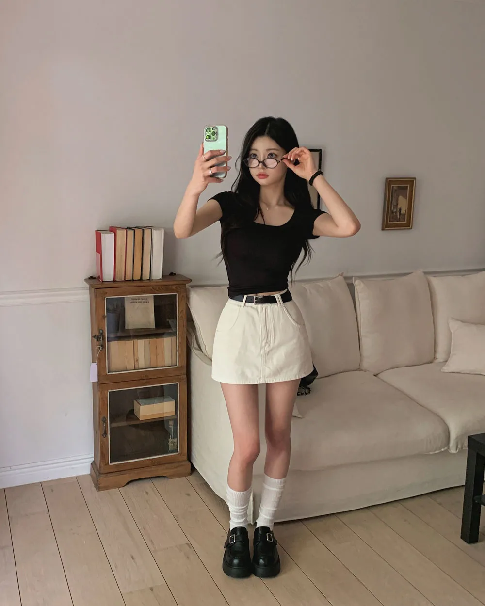 반팔 티셔츠 모델 착용 이미지-S1L130