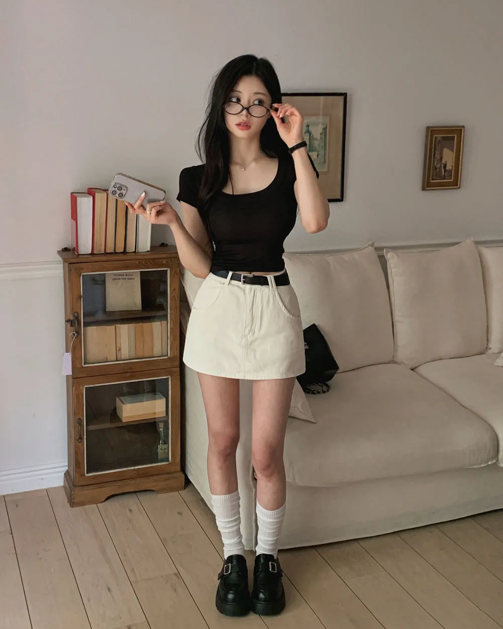 반팔 티셔츠 모델 착용 이미지-S1L136