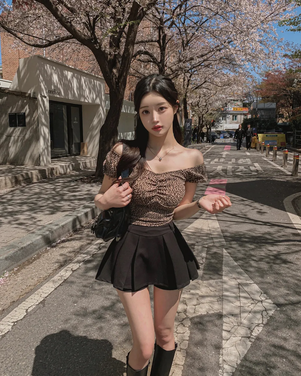 반바지 모델 착용 이미지-S1L157