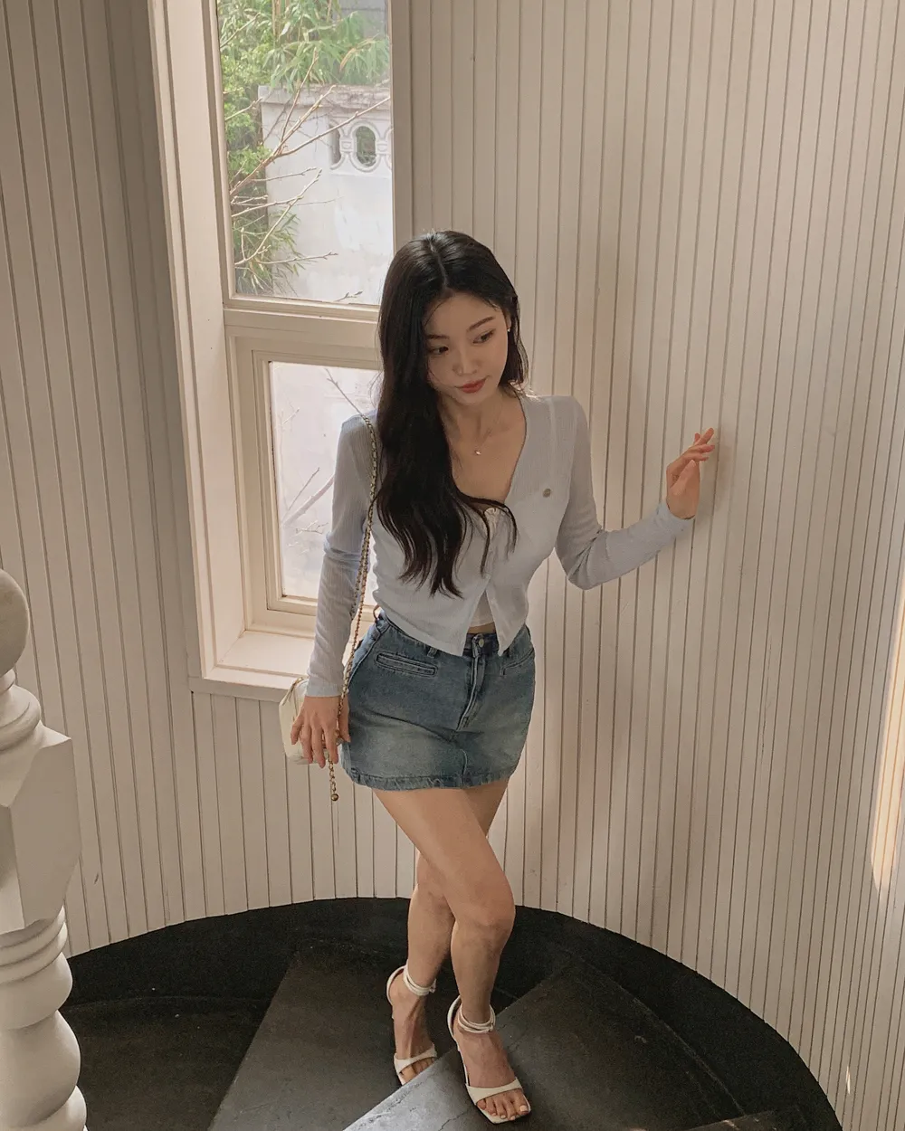 미니 스커트 모델 착용 이미지-S1L60