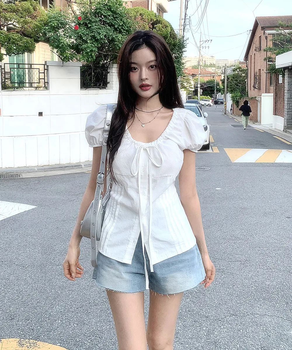 반바지 모델 착용 이미지-S2L16