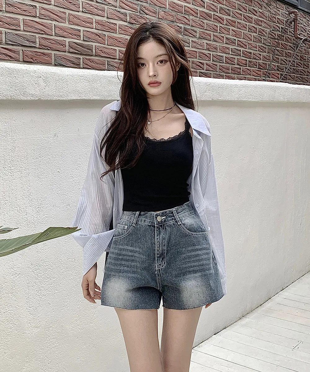 반바지 모델 착용 이미지-S2L45
