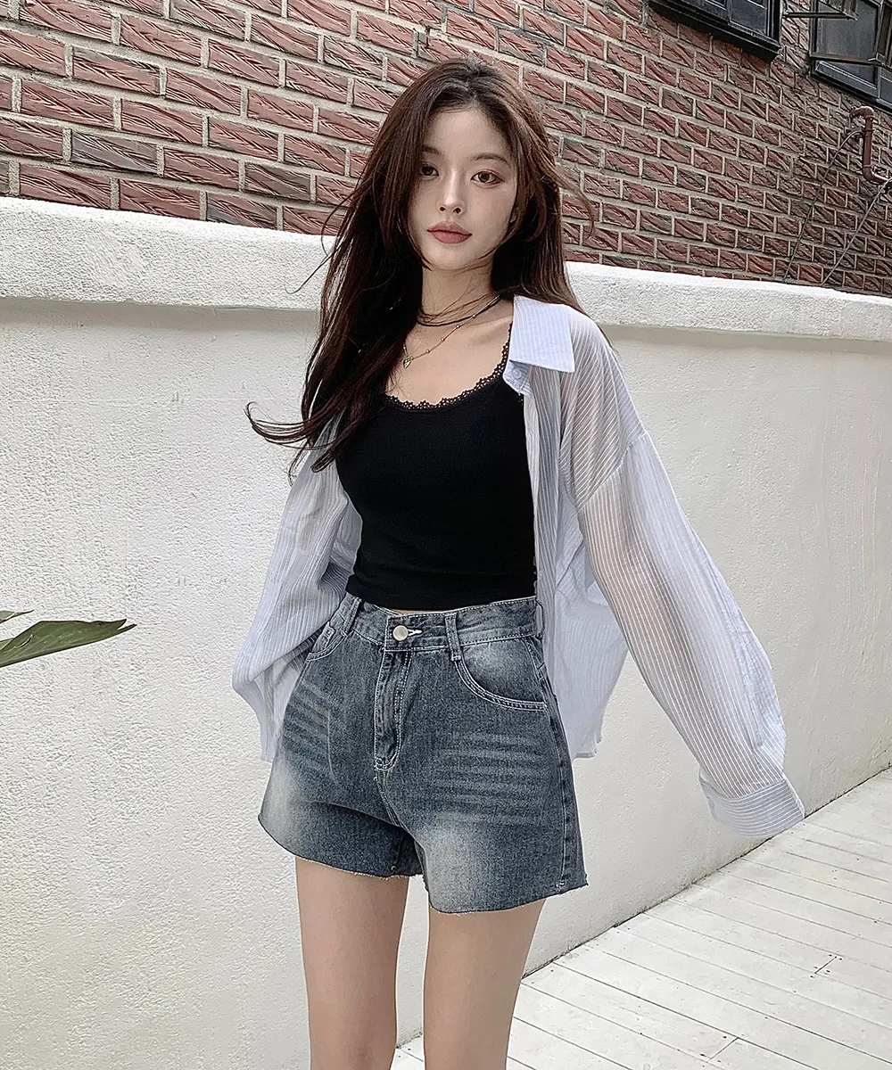 반바지 모델 착용 이미지-S2L50