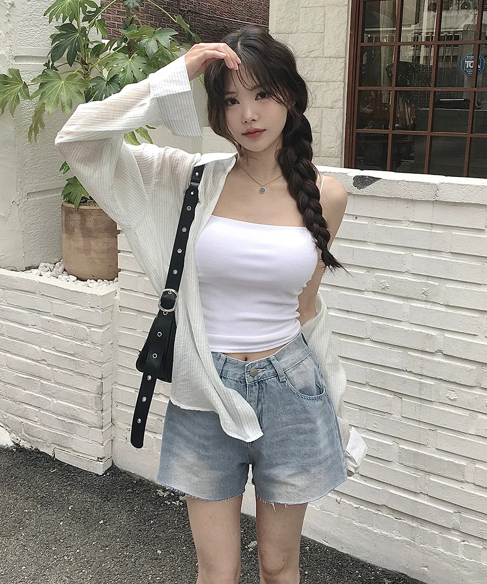 반바지 모델 착용 이미지-S2L31