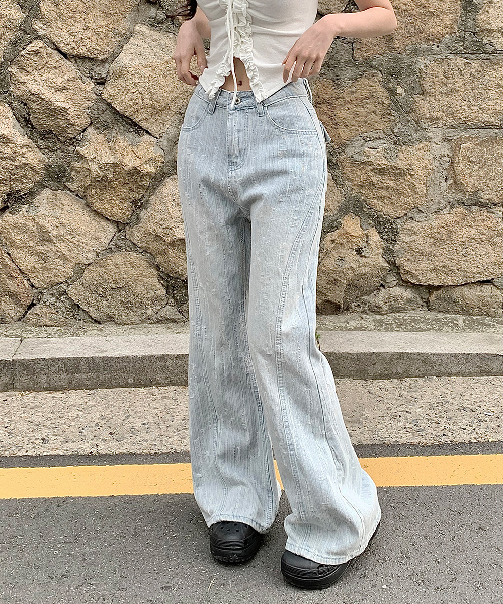 ワイドダメージウォッシングライトブルーデニムパンツ