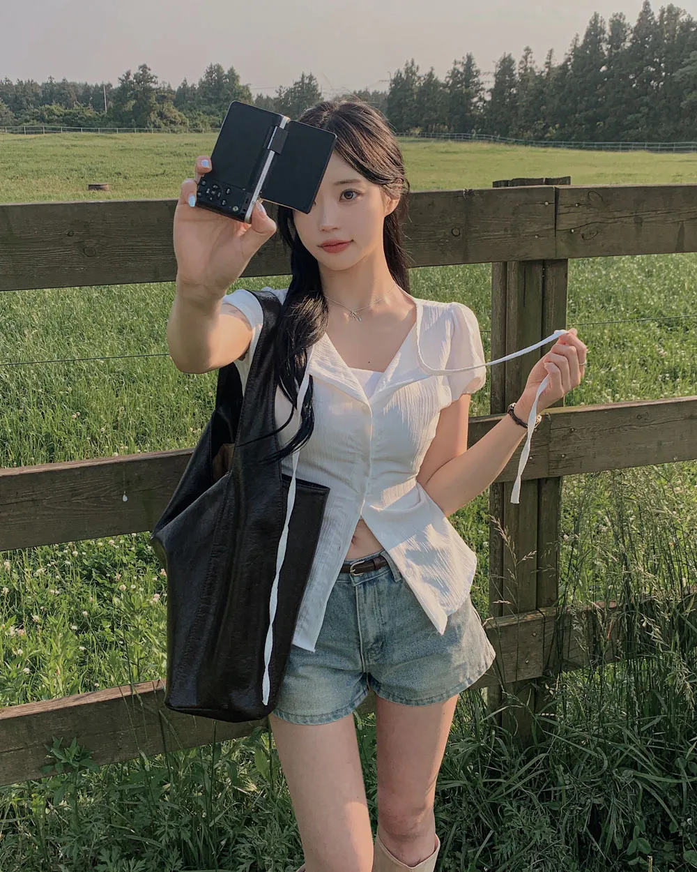 반바지 모델 착용 이미지-S1L100