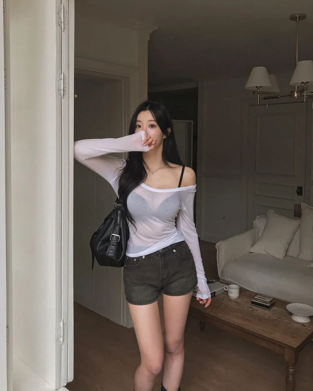 반바지 모델 착용 이미지-S1L134