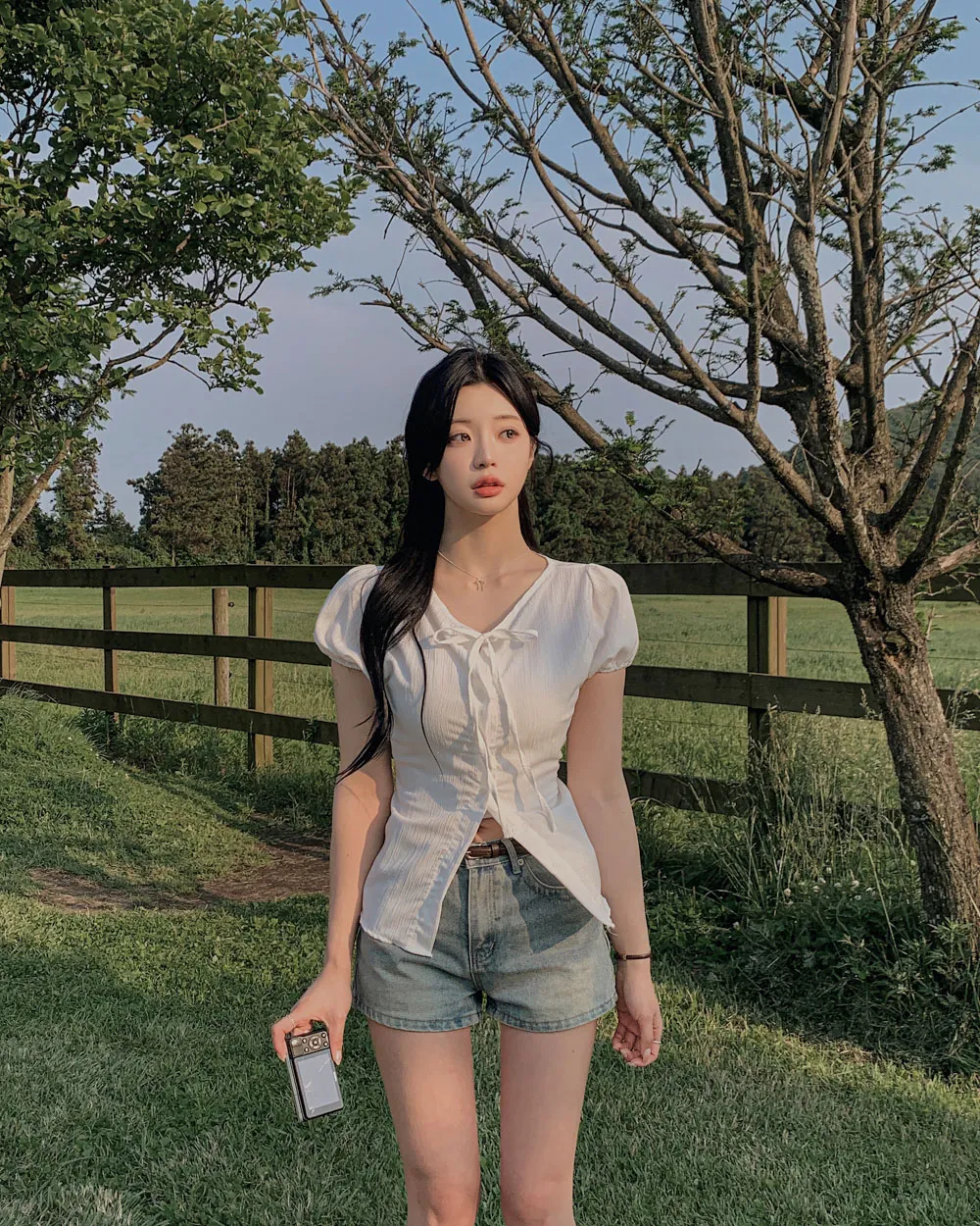 반바지 모델 착용 이미지-S1L111