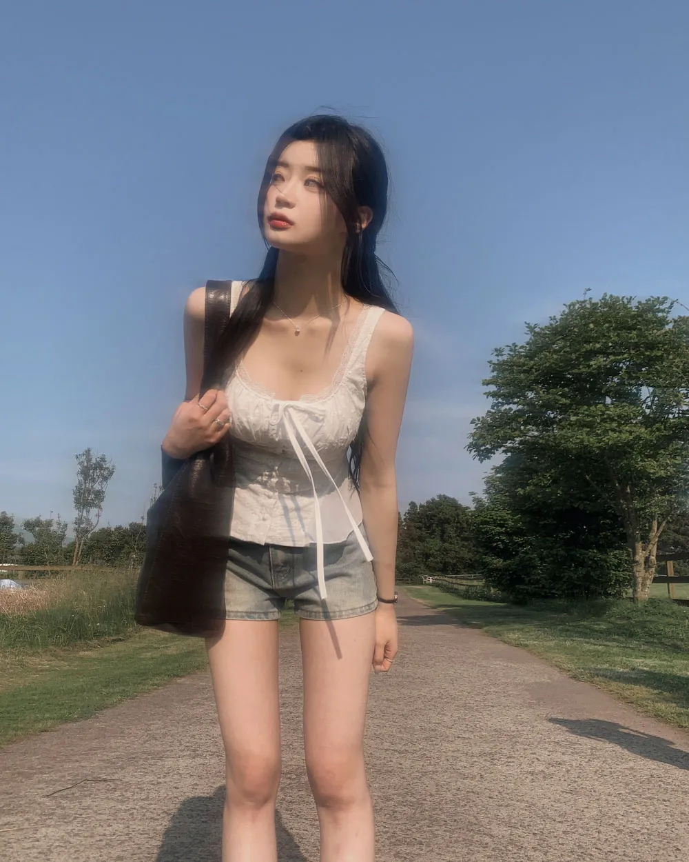반바지 모델 착용 이미지-S1L48