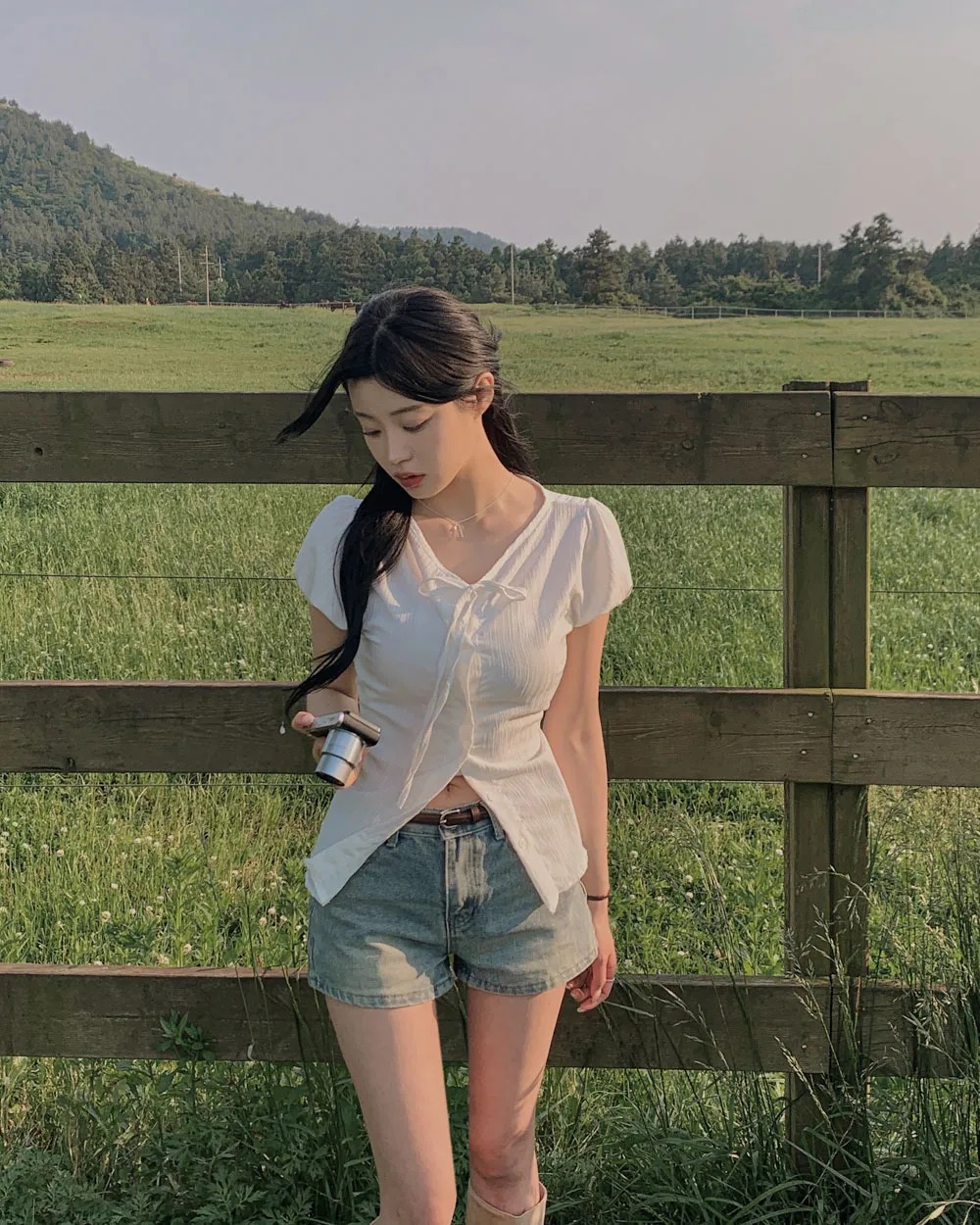 반바지 모델 착용 이미지-S1L107