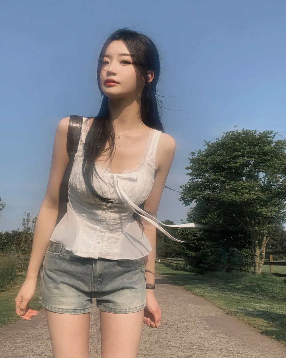 반바지 모델 착용 이미지-S1L47
