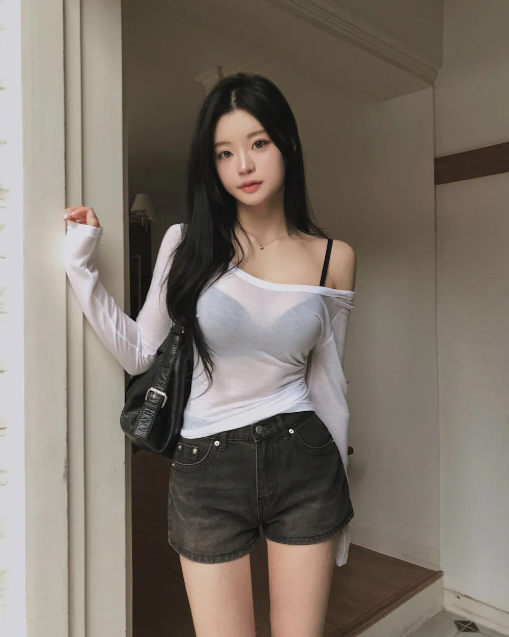 반바지 모델 착용 이미지-S1L148