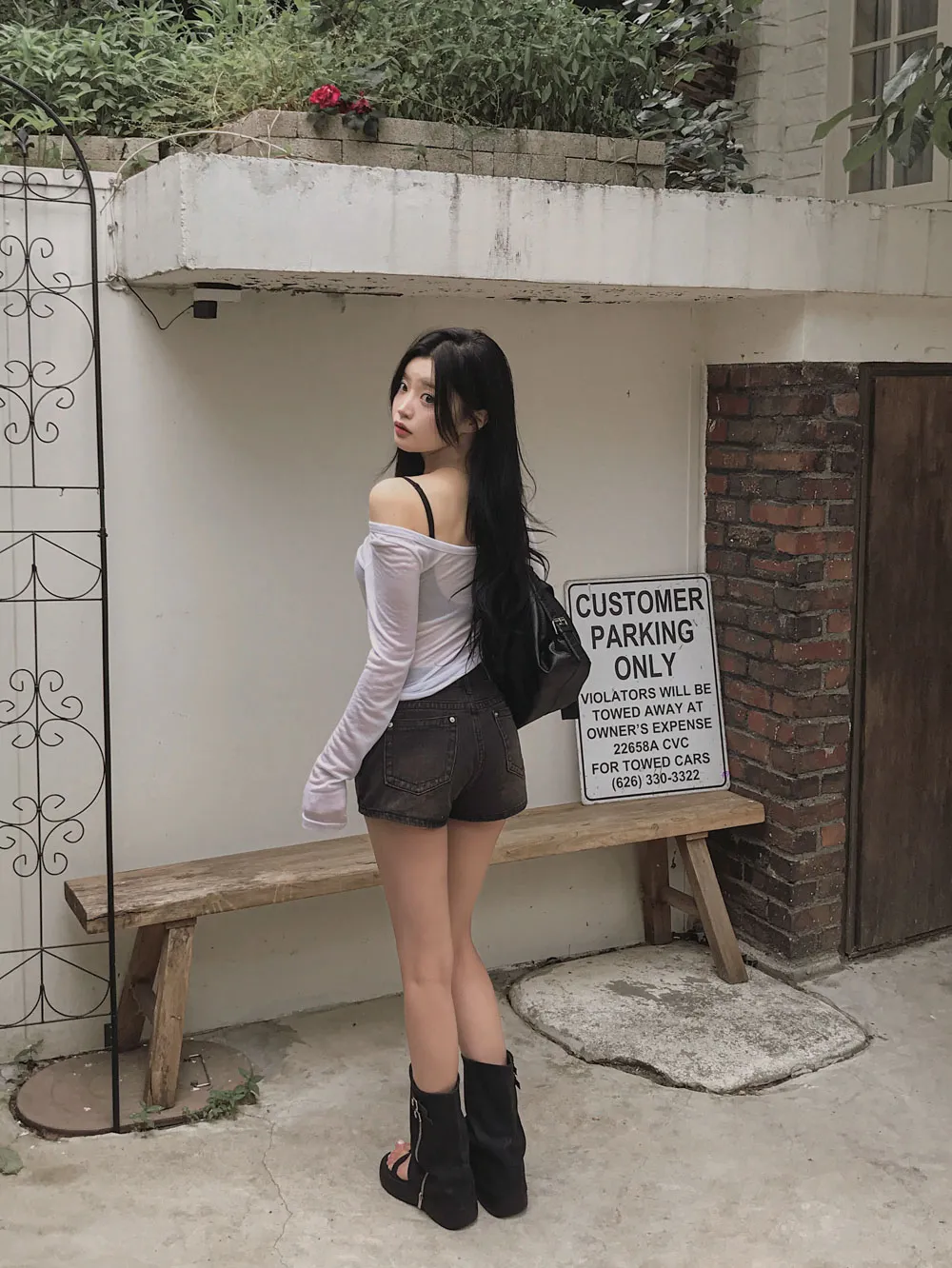 반바지 모델 착용 이미지-S1L128