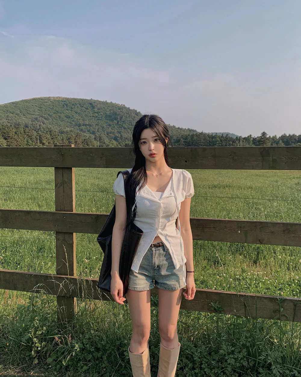 반바지 모델 착용 이미지-S1L90