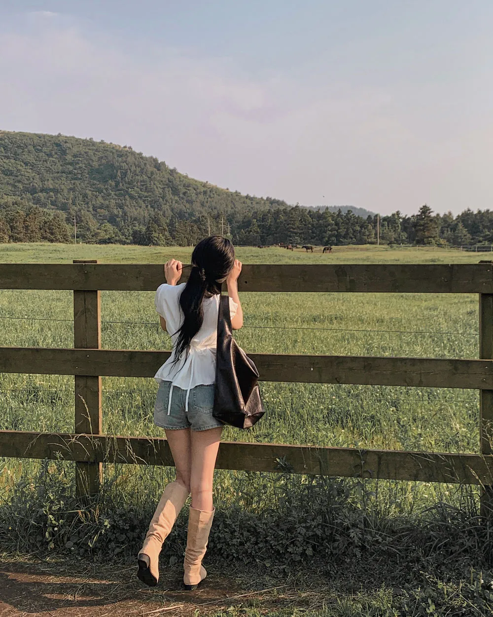 반바지 모델 착용 이미지-S1L82