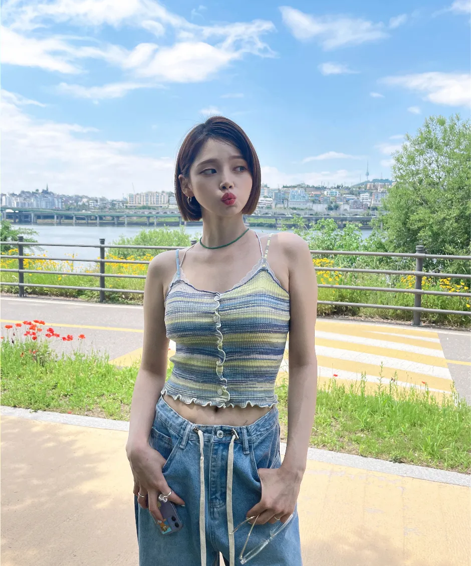 민소매 모델 착용 이미지-S1L20