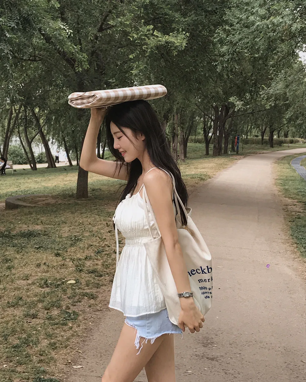 드레스 모델 착용 이미지-S1L27
