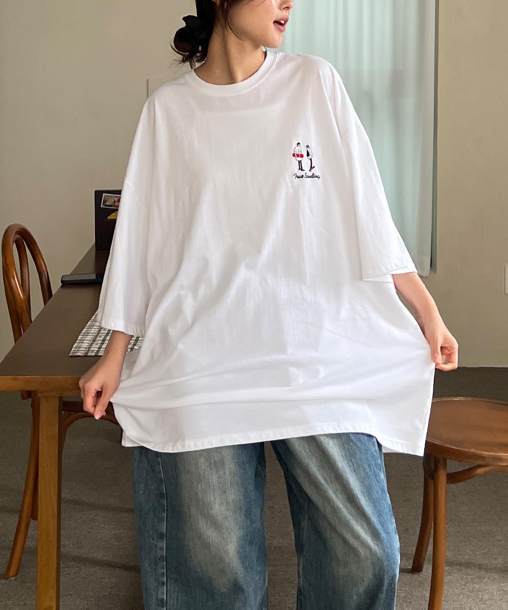 ボクシー刺繍ビッグTシャツ | レディースファッション通販 - DHOLIC