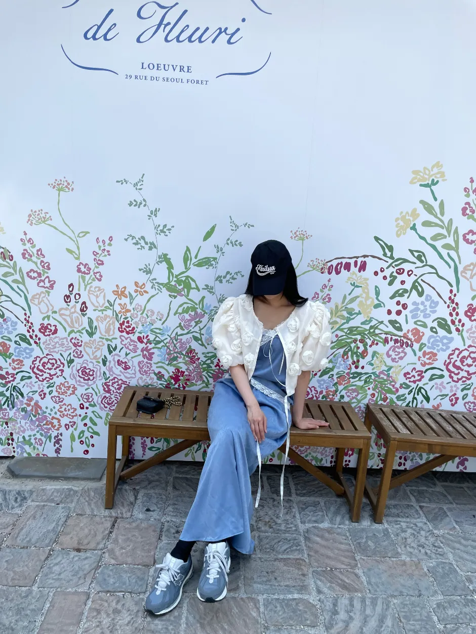 민소매 모델 착용 이미지-S1L12