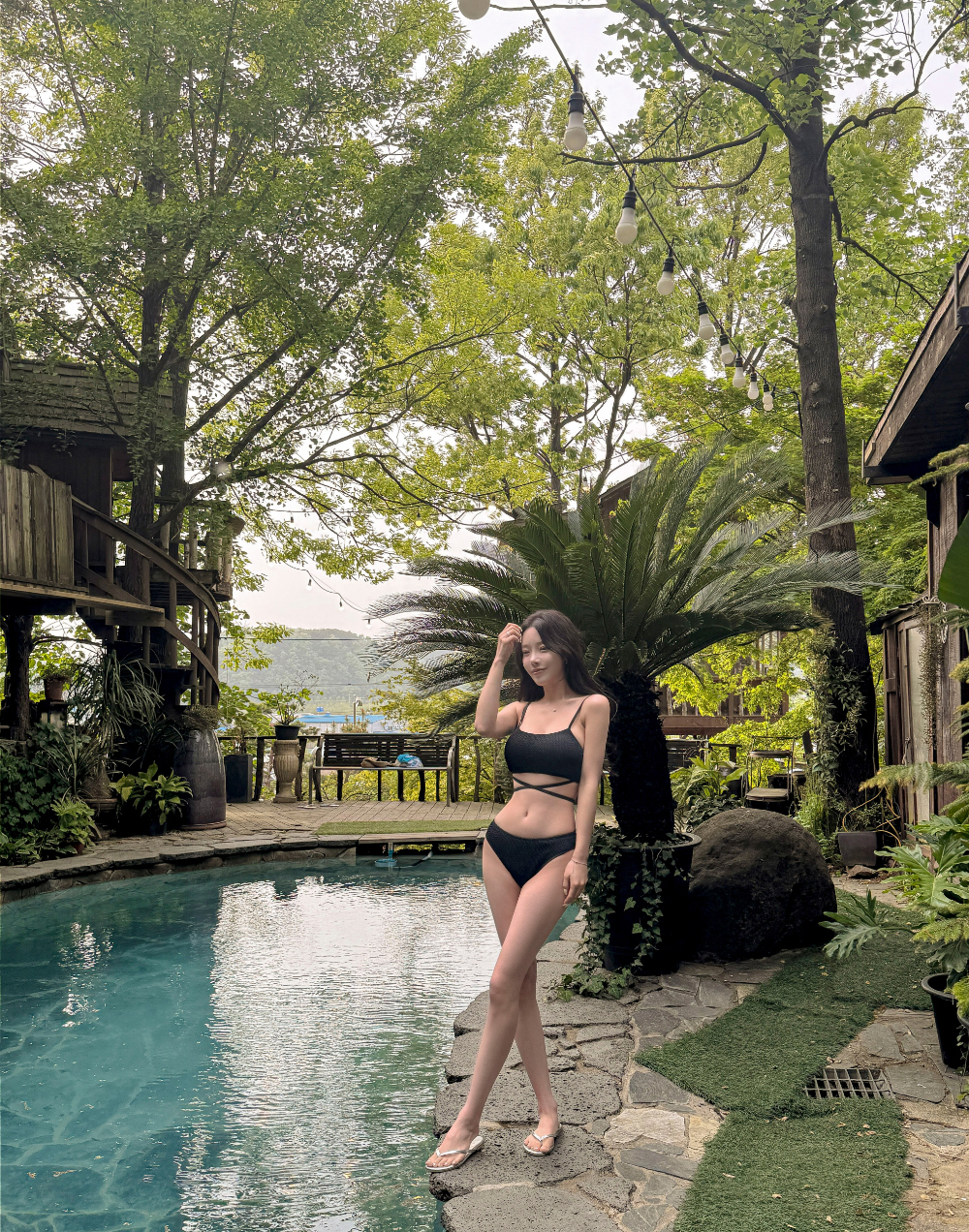 カップ付ストレッチドローストリングビキニ | レディースファッション