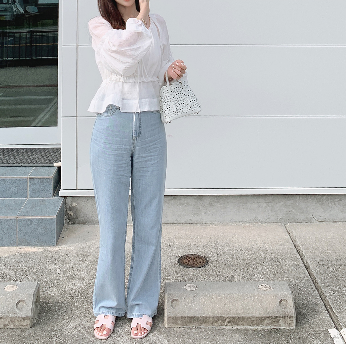 ワイドストレートライトブルーデニムパンツ | レディースファッション ワイドストレートライトブルーデニムパンツ | レディースファッション